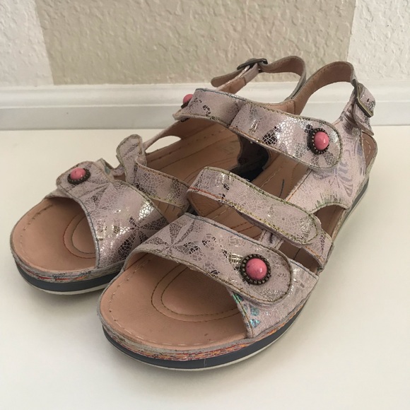 L'Artiste by Spring Step Multicolor Sandals - Picture 2 of 14